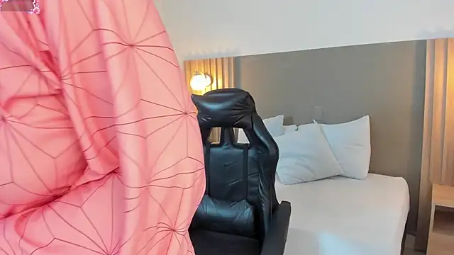 emma fhox online show from 10.02.25