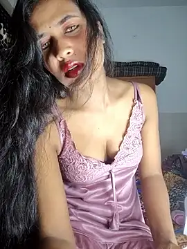 Snapshot of cute_radhikaa chatting on 09.12.25 cute radhikaa online show from 09.12.25