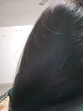 cute radhikaa online show from 01.09.26