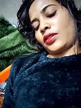 cute radhikaa online show from 01.14.26