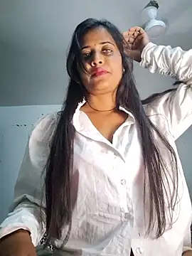 cute radhikaa online show from 03.30.26