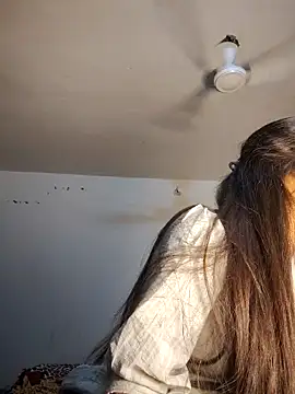 cute radhikaa online show from 04.09.26