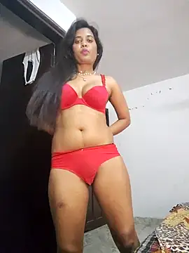 cute radhikaa online show from 04.16.26