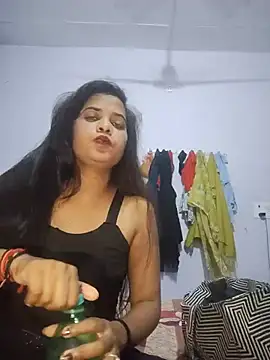 Snapshot of cute_radhikaa chatting on 07.18.26 cute radhikaa online show from 07.18.26