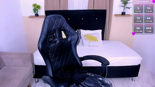 Sarah Brooke online show from 10.02.25