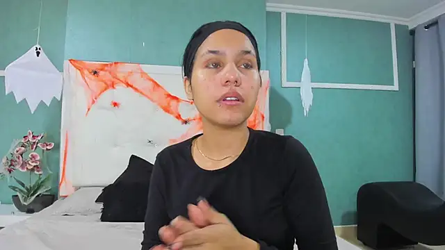 ania gomez online show from 10.27.25