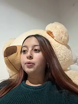 Snapshot of esmeralda_diamond69 chatting on 02.04.26 esmeralda diamond69 online show from 02.04.26