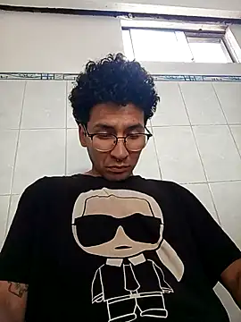 LecheDeSoya666 online show from 09.18.25