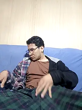 LecheDeSoya666 online show from 10.13.25