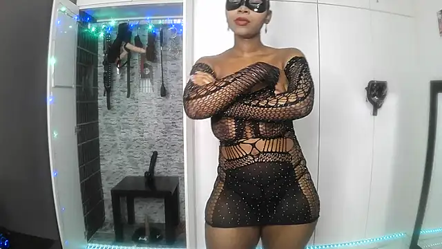 Snapshot of BaDSubMiss chatting on 05.06.26 BaDSubMiss online show from 05.06.26