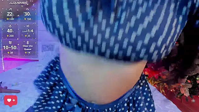 Snapshot of KamileBlake chatting on 11.05.25 KamileBlake online show from 11.05.25