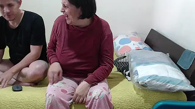 jade noah  online show from 11.20.25