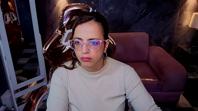 Snapshot of _Evoni_b chatting on 11.24.25 Evoni b online show from 11.24.25