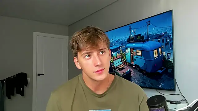 Snapshot of DaniHort chatting on 09.10.25 DaniHort online show from 09.10.25