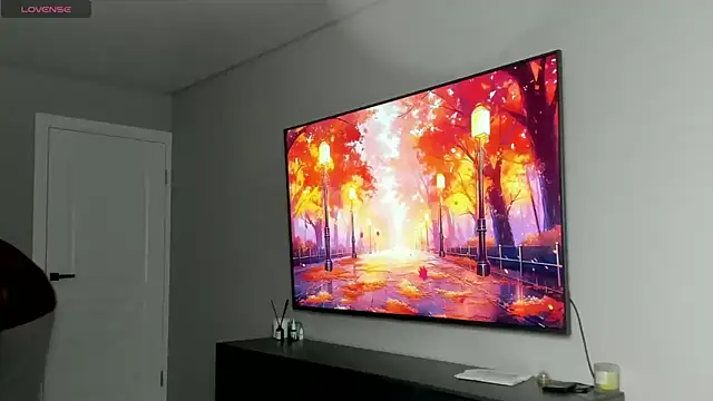 Snapshot of DaniHort chatting on 10.14.25 DaniHort online show from 10.14.25