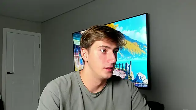 Snapshot of DaniHort chatting on 10.23.25 DaniHort online show from 10.23.25