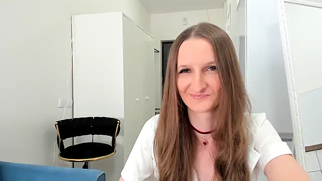 Snapshot of Kitty_Player chatting on 10.06.25 Kitty Player online show from 10.06.25