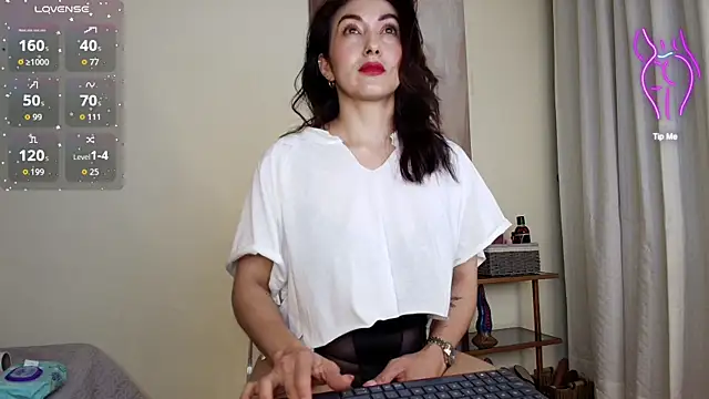 siren indira  online show from 11.07.25