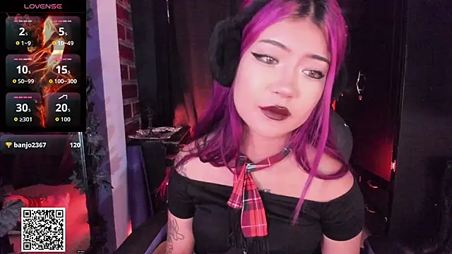 Snapshot of Katyuska_Sg1 chatting on 12.13.25 Katyuska Sg1 online show from 12.13.25