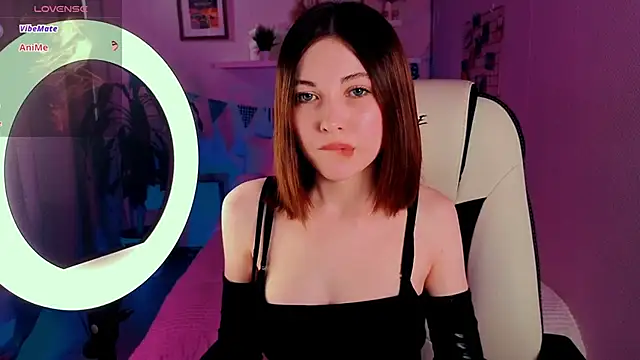 Snapshot of Kimmie_shine chatting on 09.24.25 Kimmie shine online show from 09.24.25