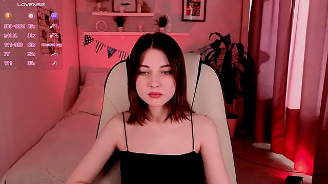 Snapshot of Kimmie_shine chatting on 10.17.25 Kimmie shine online show from 10.17.25