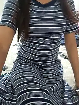 Snapshot of shilpa_r chatting on 10.15.25 shilpa r online show from 10.15.25