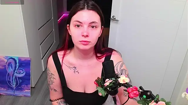 Snapshot of peachyness chatting on 03.04.26 peachyness online show from 03.04.26