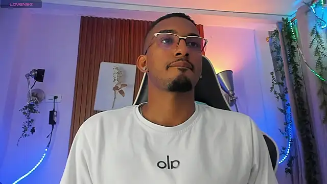 Darwin mayo online show from 03.18.26