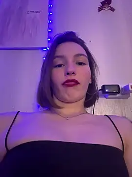 ZariaFlame online show from 11.02.25