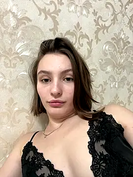 ZariaFlame online show from 11.05.25