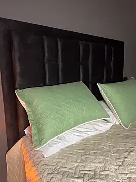 Snapshot of Jacksonfranco chatting on 10.31.25 Jacksonfranco online show from 10.31.25