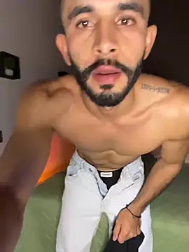 Snapshot of Jacksonfranco chatting on 11.11.25 Jacksonfranco online show from 11.11.25