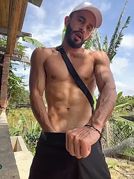 Snapshot of Jacksonfranco chatting on 11.11.25 Jacksonfranco online show from 11.11.25