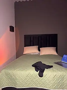 Snapshot of Jacksonfranco chatting on 11.15.25 Jacksonfranco online show from 11.15.25