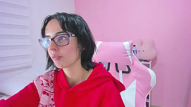 Snapshot of alexaa_fox chatting on 09.09.25 alexaa fox online show from 09.09.25