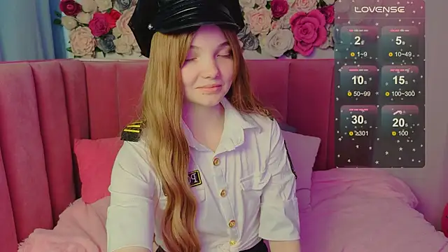 AnimeAlica18 online show from 11.06.25