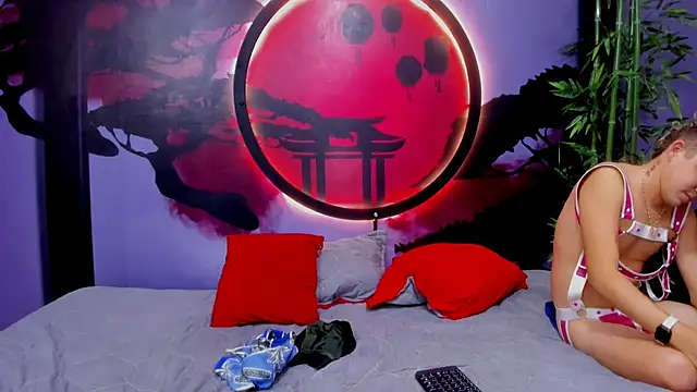 Friends Lust online show from 10.02.25