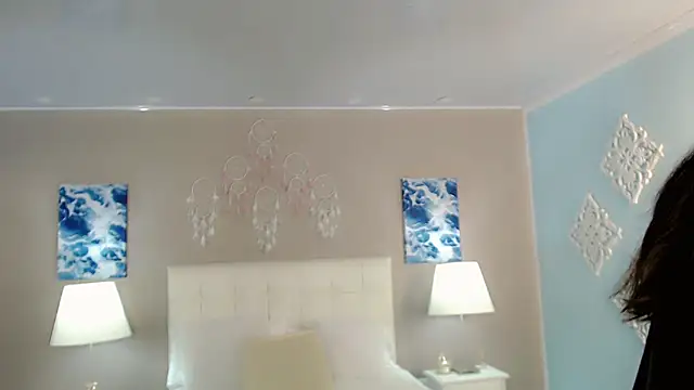 maddissonivanova online show from 10.22.25