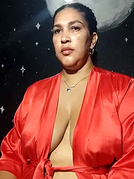 Ivy horse  online show from 04.14.26