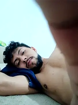 ArturrAlvs online show from 04.07.26