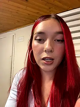 Snapshot of Karen18_boobs chatting on 09.17.25 Karen18 boobs online show from 09.17.25