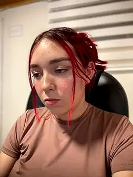 Snapshot of Karen18_boobs chatting on 09.25.25 Karen18 boobs online show from 09.25.25