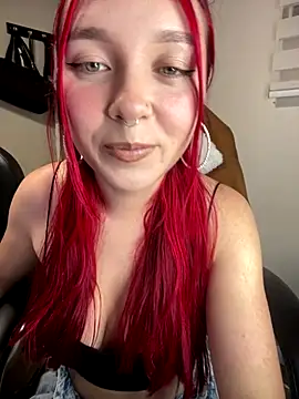 Snapshot of Karen18_boobs chatting on 10.05.25 Karen18 boobs online show from 10.05.25