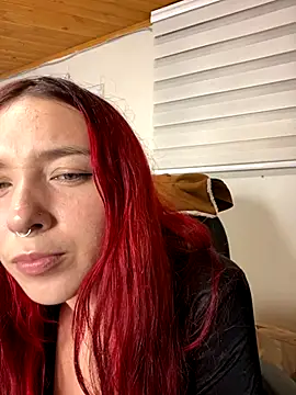 Snapshot of Karen18_boobs chatting on 10.10.25 Karen18 boobs online show from 10.10.25