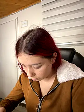 Snapshot of Karen18_boobs chatting on 10.11.25 Karen18 boobs online show from 10.11.25