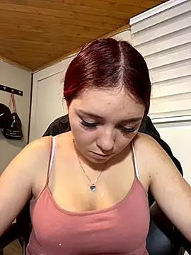 Snapshot of Karen18_boobs chatting on 11.27.25 Karen18 boobs online show from 11.27.25