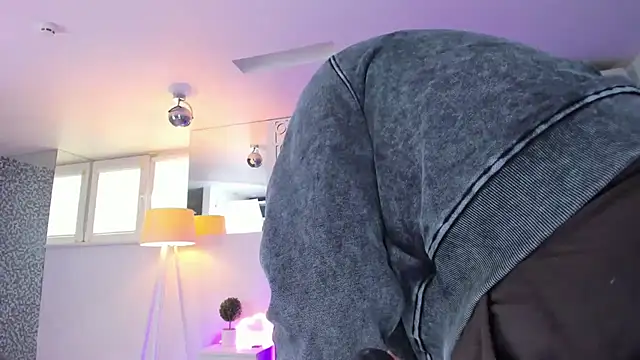 AshleyJoness online show from 03.04.26