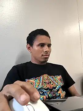 Snapshot of elio_333 chatting on 09.26.25 elio 333 online show from 09.26.25