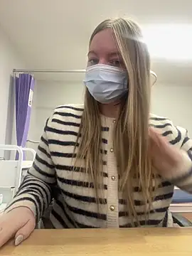 hazel wood21 online show from 03.30.26