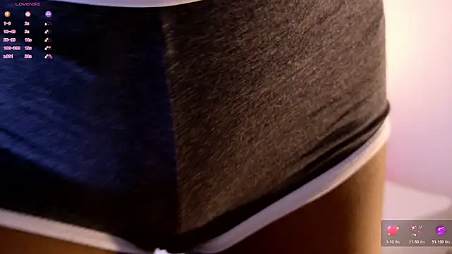 Emely Deluxe online show from 02.15.26